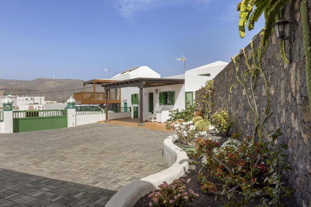 Villa Laura Guatiza ภายนอก รูปภาพ
