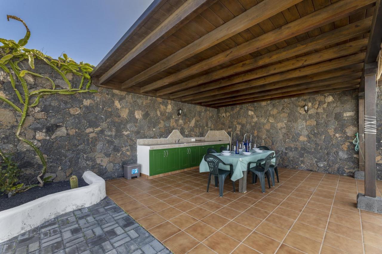 Villa Laura Guatiza ภายนอก รูปภาพ
