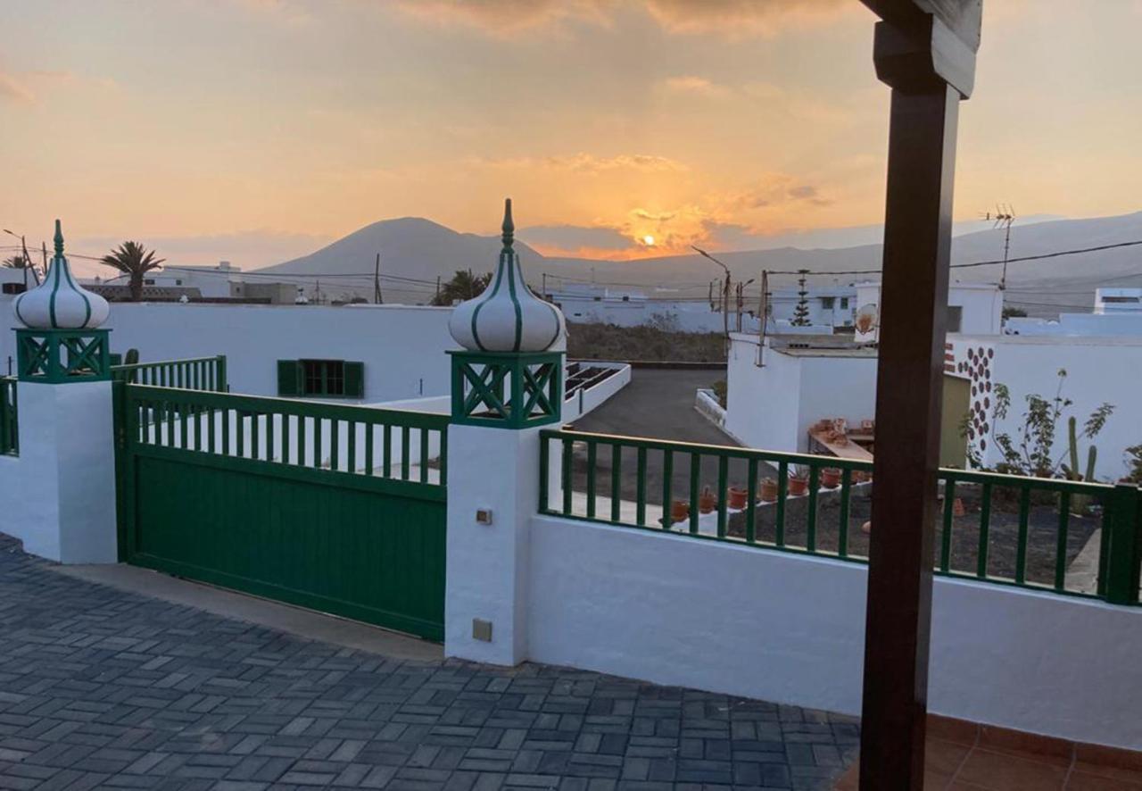 Villa Laura Guatiza ภายนอก รูปภาพ